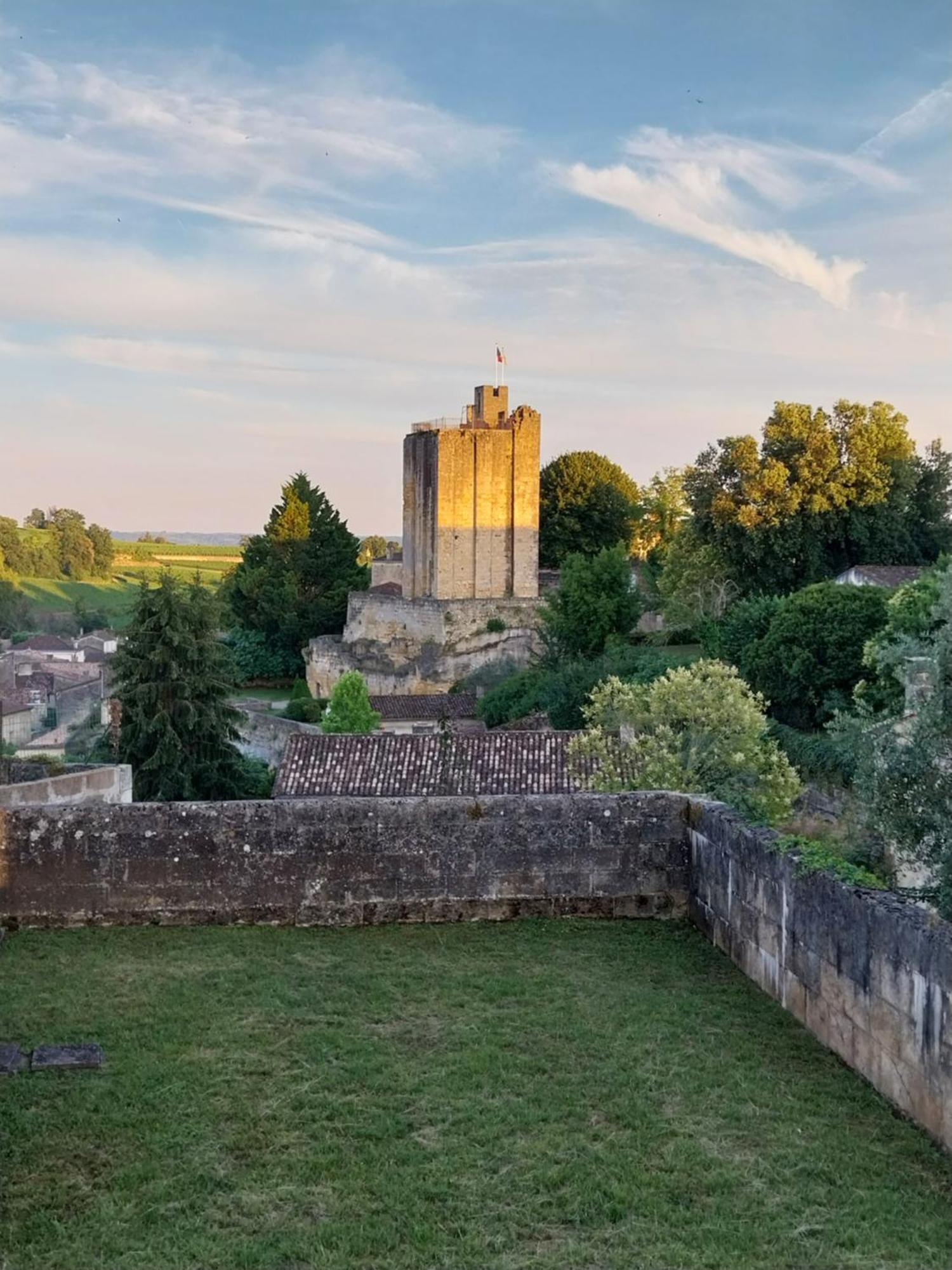 Logis De Saint-Emilion Leilighet Eksteriør bilde